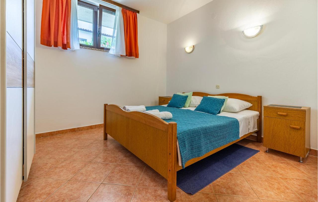 2 Bedroom Stunning Apartment In ロヴィニ エクステリア 写真